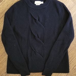Sweater with design